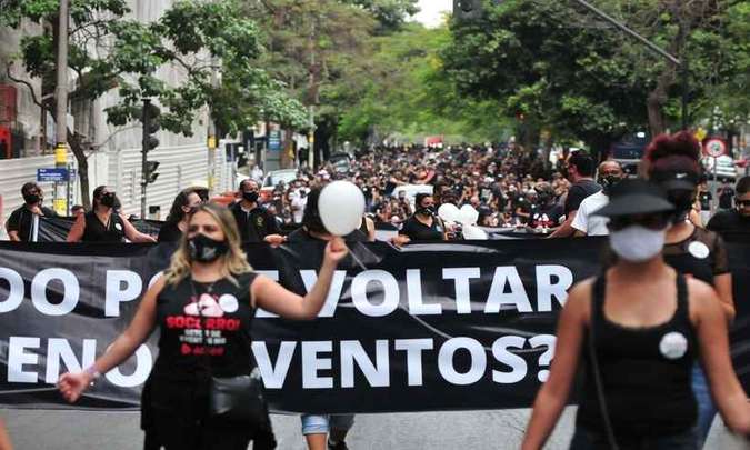 Protestantes clamam pela flexibilização do setor de eventos em BH