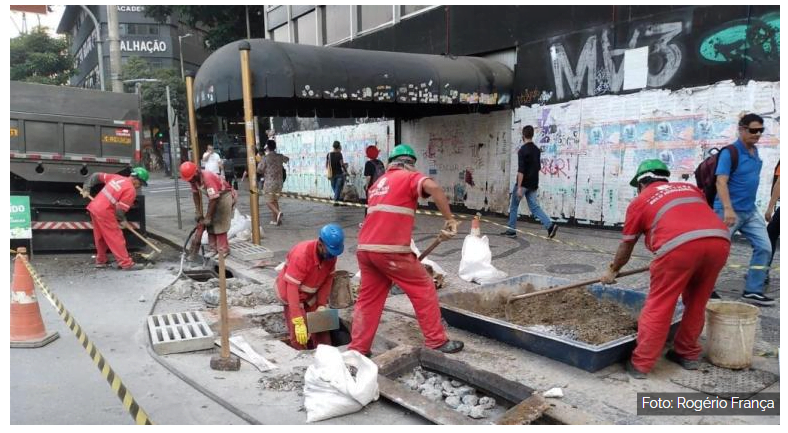 PBH realiza limpeza e troca de bocas de lobo na capital para evitar enchentes. Já se preparando para o período chuvoso, a Prefeitura de...