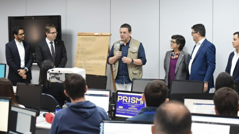 Ministro da Previdência Social visita agência em Belo Horizonte e acompanha entrega de próteses a segurados