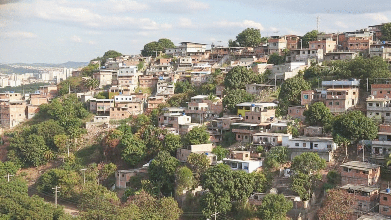 Belo Horizonte possui cerca de 1,2 mil residências em áreas de risco; moradores vivem em alerta com a volta das chuvas