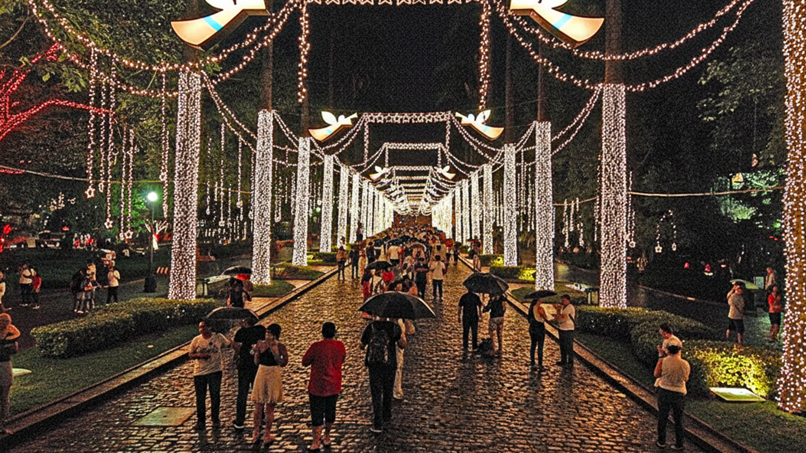 Iluminação da Praça da Liberdade marca o início do Natal da Mineiridade em Belo Horizonte