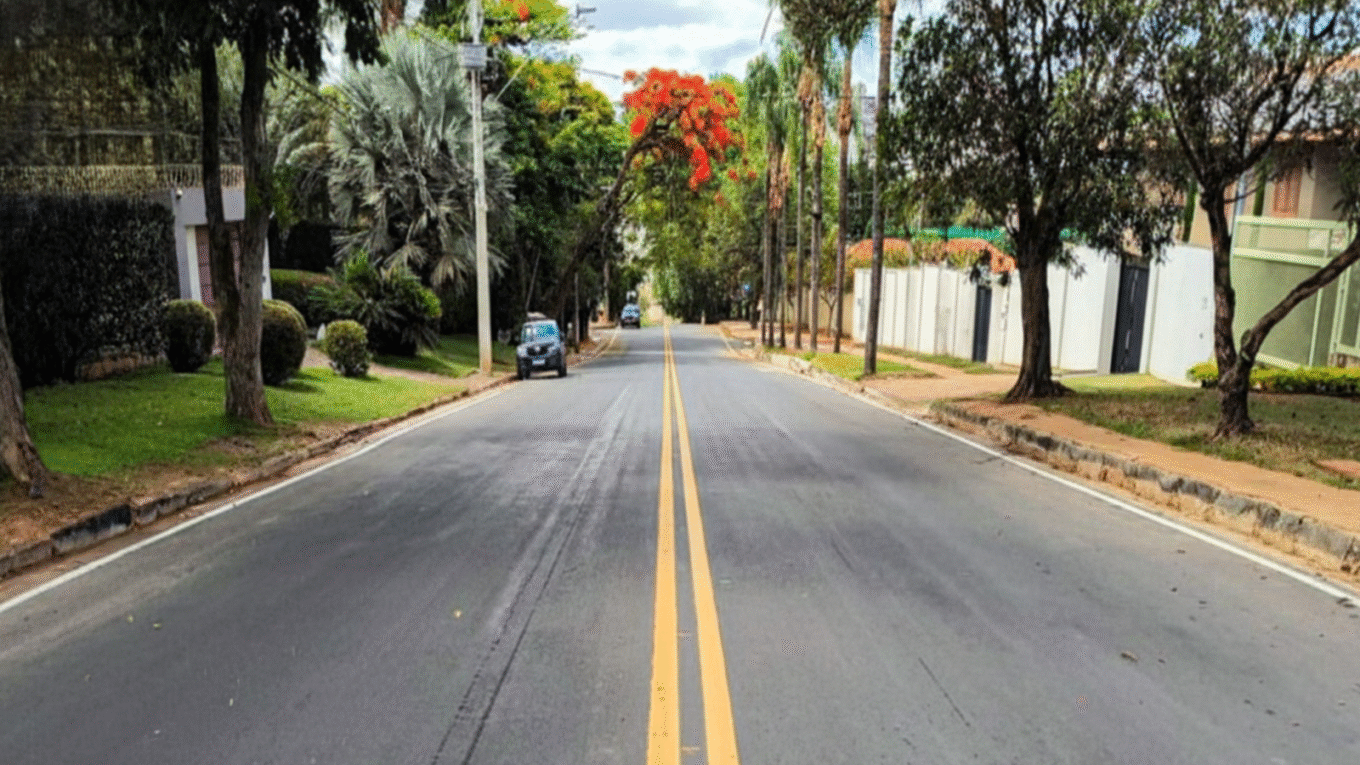 PBH finaliza obras e resolve problemas de pavimentação na Avenida Novara